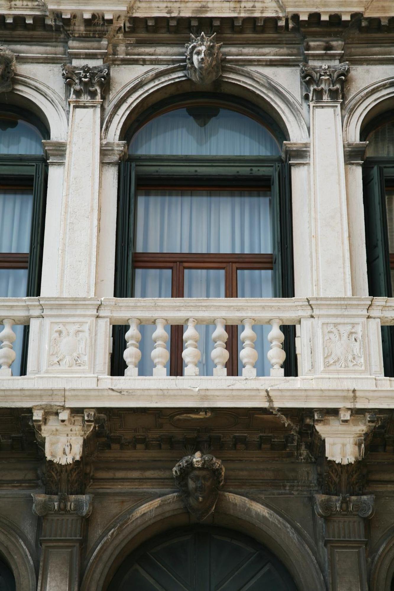 Ca Lezze Bell'Appartamento Nel Cuore Di Venezia Exteriör bild