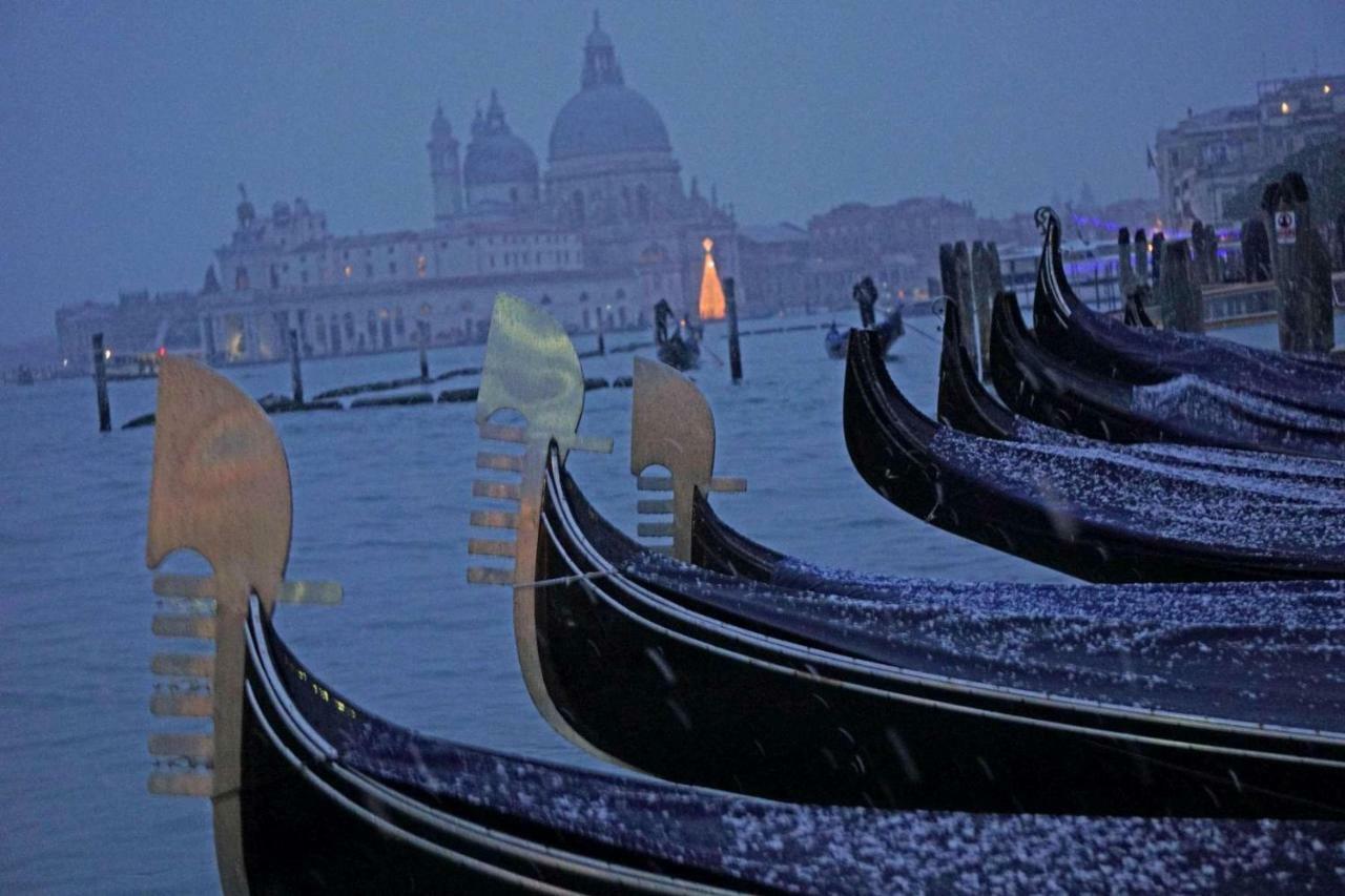 Ca Lezze Bell'Appartamento Nel Cuore Di Venezia Exteriör bild